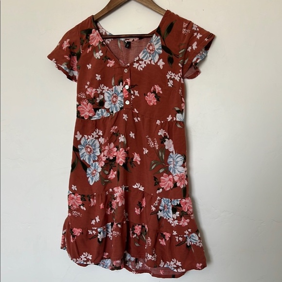 Pink Floral Print Knee-Length Dress Flutter Sleeve Size Medium - Picture 1 of 5